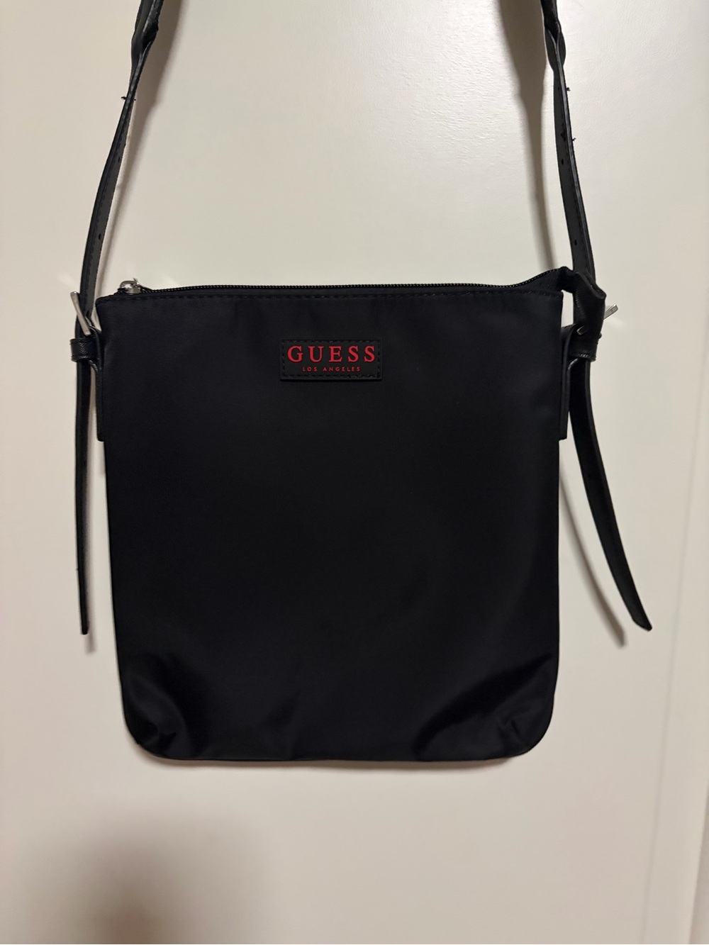 ❓Unisex❓GUESS Nylon Travel Crossbody Messenger Bag - Like New!